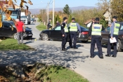 Za prometnu nesreću u Novim Mihaljevcima 59-godišnji vozač Audia dobio prekršajni nalog zbog skretanja u drugu traku