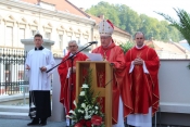 Nakon procesije središnje biskupijsko slavlje pod vodstvom skopskog biskupa Kire Stojanova