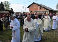 Biskup Škvorčević posvetio novu crkvu sv. Petra i Pavla