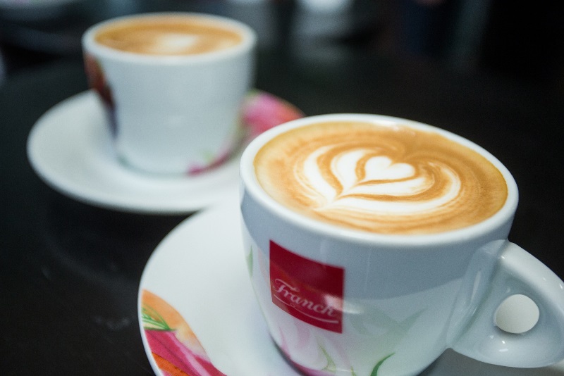 Hrvati jedva čekaju ponovno otvaranje kafića 65 posto njih prvo će naručiti kavu 1