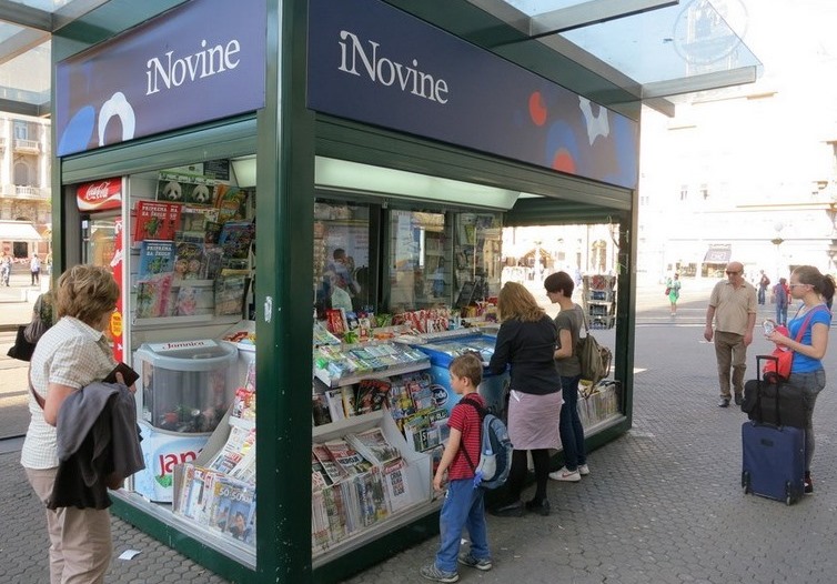 Kiosk iNovine large