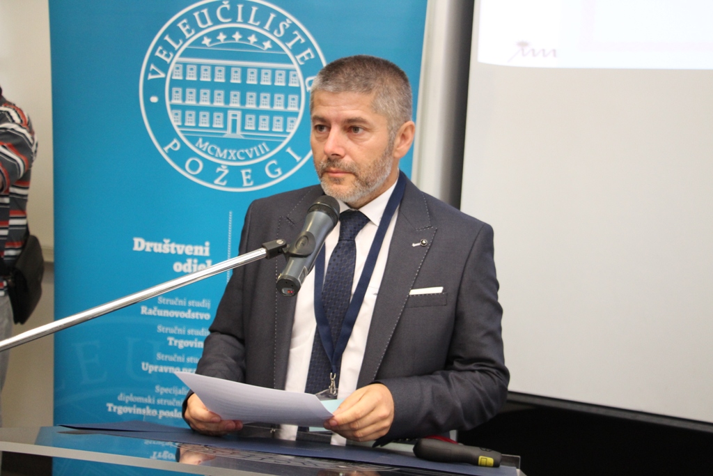 dekan Veleučilišta dr. sc. Dinko Zima