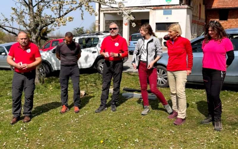 0 02 05 13282f654bab9e52b5c19f687df191a1574c2aecf62b7682b5b8b12887fb8f38 b8d16f54ddbb8198