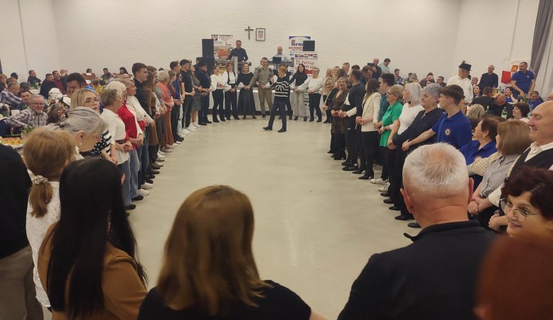 0 02 05 48d6505366931e45f79f324be24692bfa1ef5ae57b808f042c26879694da7b70 a9bf3e5b21a934f5