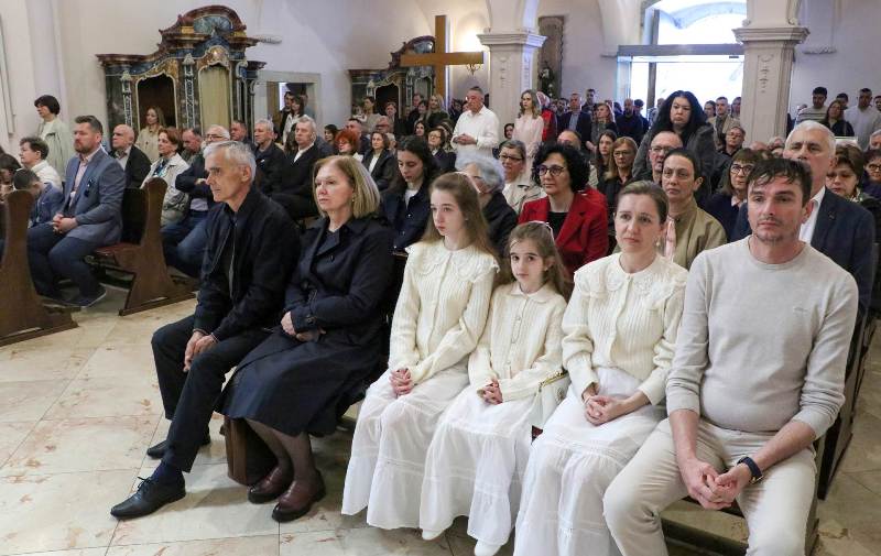 665931040 1423643299807152 7890943159627511358 n