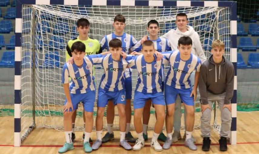 0da4a1eb 8055 41f5 93f5 97adfe8a9746