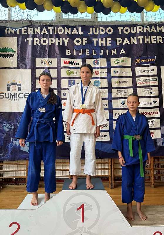 IMG 6c96fcbe87497e2c157e8d3de06e238d V