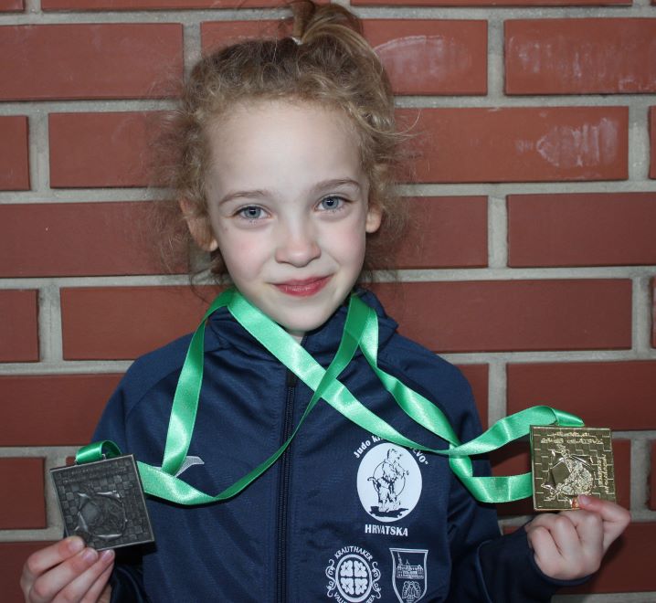 Ivona Bošnjak zlatna u svojoj i srebrna u višoj kategoriji