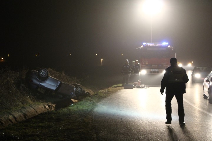 Auto završio na krovu: “Vozač je bio dezorijentiran i rekao mi je da se ničeg ne sjeća”