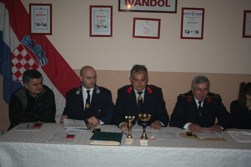 Cijelo selo u vatrogascima