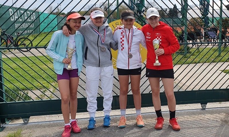 Članica Tenis kluba Požega Lucija Grbeš prva na Otvorenom prvenstvu u Đakovu do 14 godina