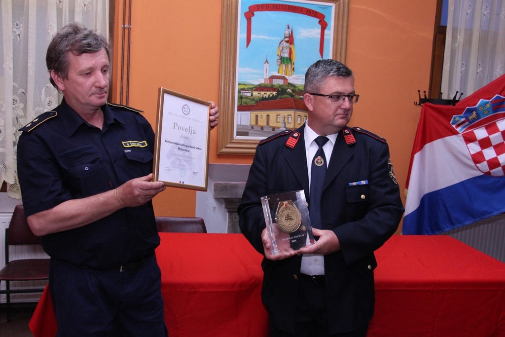 Dobitnici Zlatne povelje za Najbolji pothvat 2014.