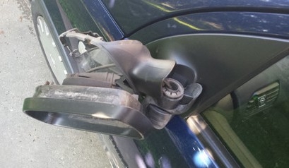 Došlo je do 3 prometne a u onoj u Požegi 40-godišnja vozačica udarila je bočnim ogledalom u nepravilno parkiran auto 68-godišnjaka