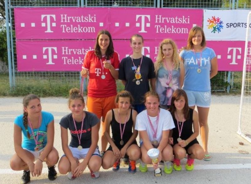 Fudbalerke osvojile drugo mjesto na Sportskim igrama