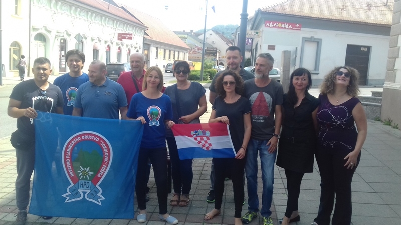 Ispratili svoje članove na pohod najvišeg vrha Irana