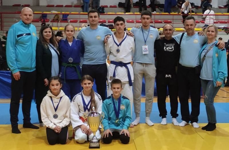 Judo klub "Slavonac" iz Čaglina na Međunarodnom "High Open" Vinkovci osvajaju čak 13 medalja i pehar za 2. mjesto u ukupnom poretku