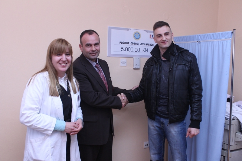 Mladom Marku Bušiću 5.000 kuna za nepušenje