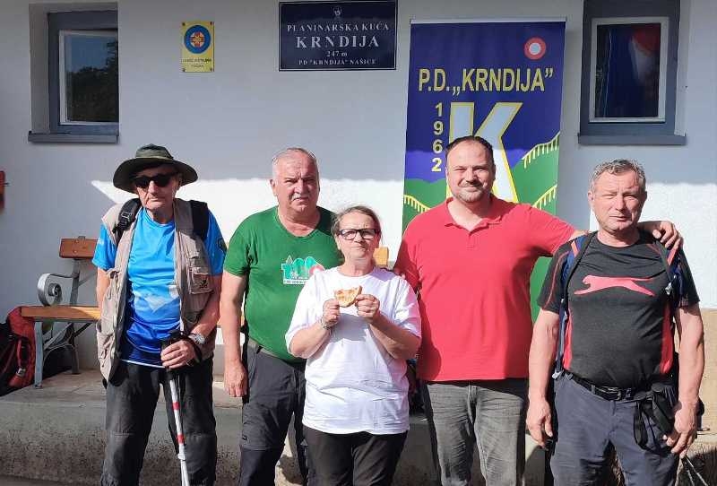Na 32. Antunovskom pikniku planinari požeškog "Sokolovca" - Slavonija oživjela planinarskim duhom na Krndiji