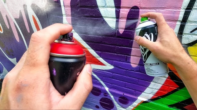 Nepoznati počinitelj ispisao grafite na zgradi aero kluba