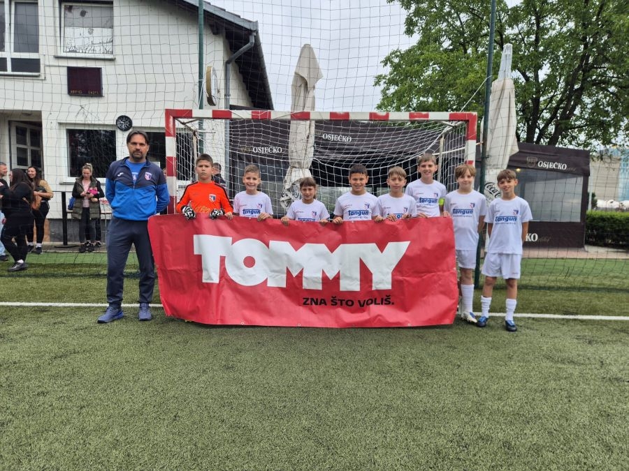 NK Slavonija Požega pobjednička ekipa Tommy turnira u malom nogometu u Osijeku
