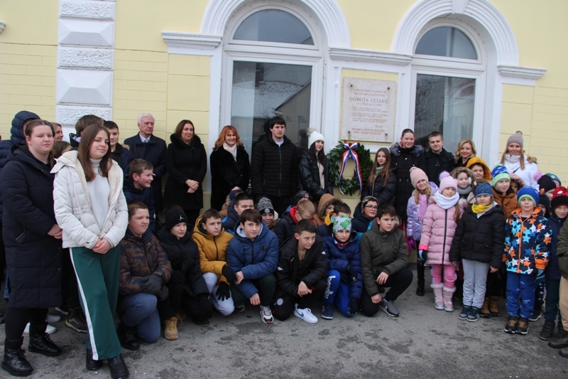 Obilježili 121. godinu rođenja pjesnika Dobriše Cesarića i najavili školski projekt "Cesarić u Cesariću"