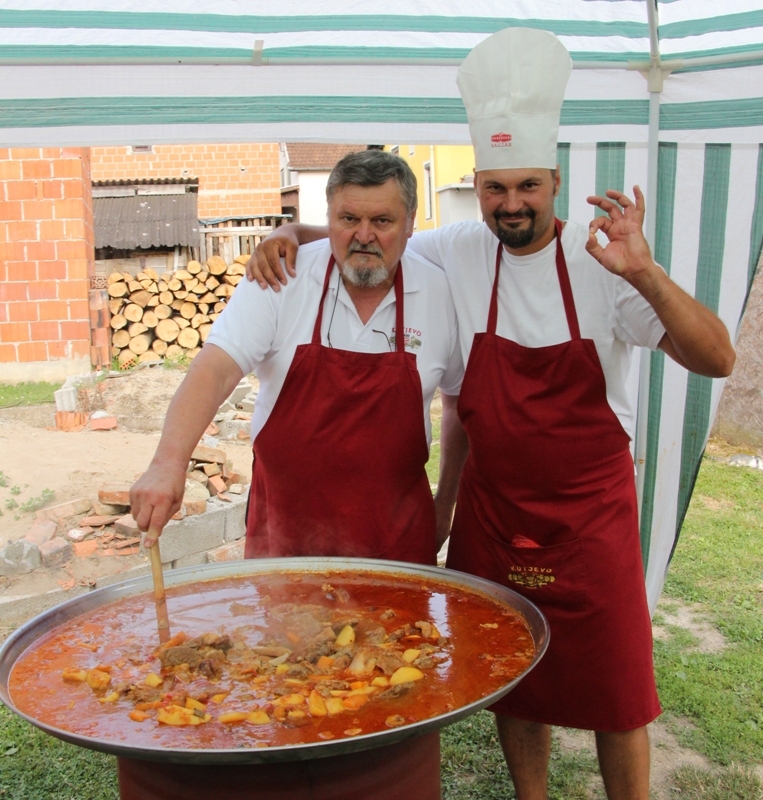 Odlazak u mirovinu proslavio uz rodbinu i tamburaše