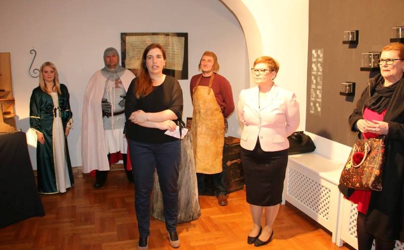Otvorena izložba „Od banovca do kune“