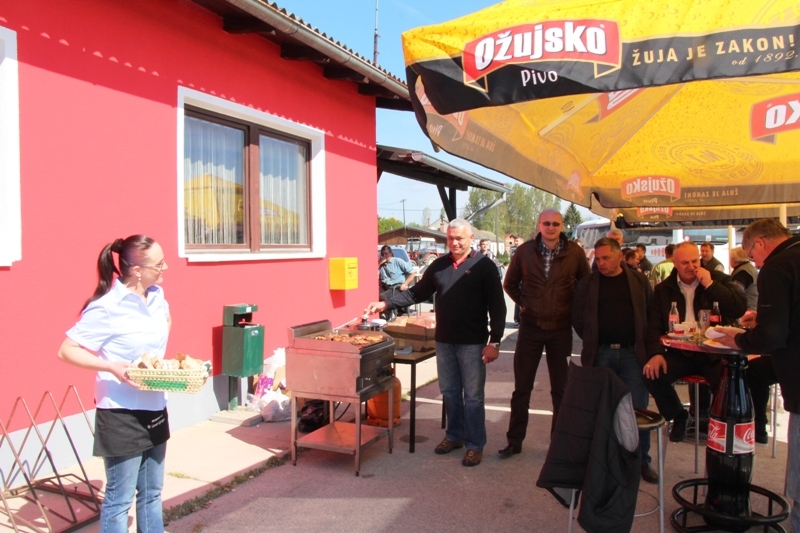 Otvorili uz trgovinu i Caffe bar u Čaglinu