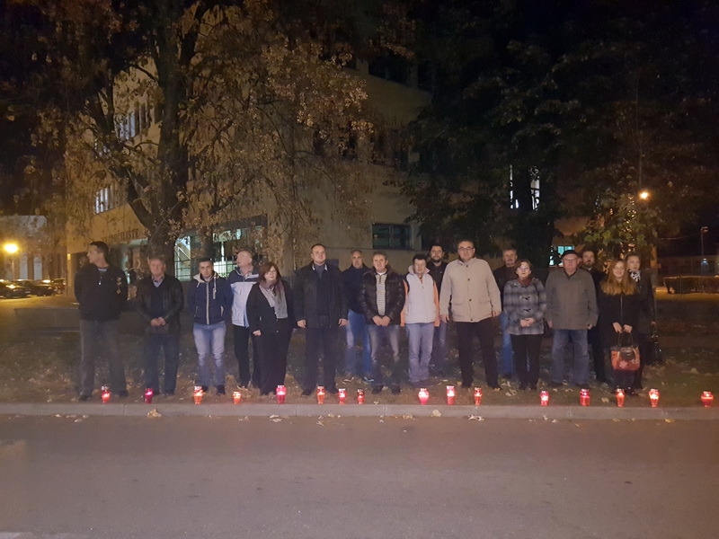 Paljenjem svijeća odali počast žrtvama