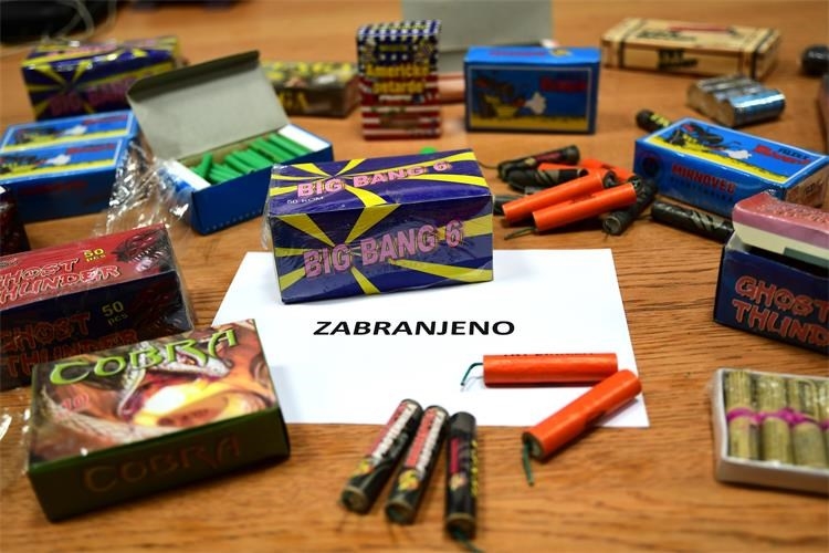 Pirotehnička sredstva nisu igračke, već eksplozivne tvari - Policija provodi akciju "Mir i dobro"