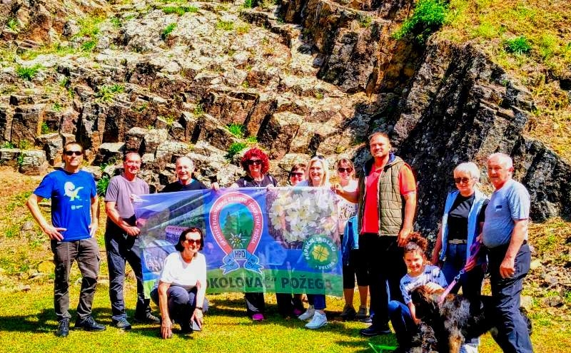 Požeški planinari HPD "Sokolovac" po Papuku - Od vulkanskih stijena Rupnice do svjetske botanike u Lisičinama