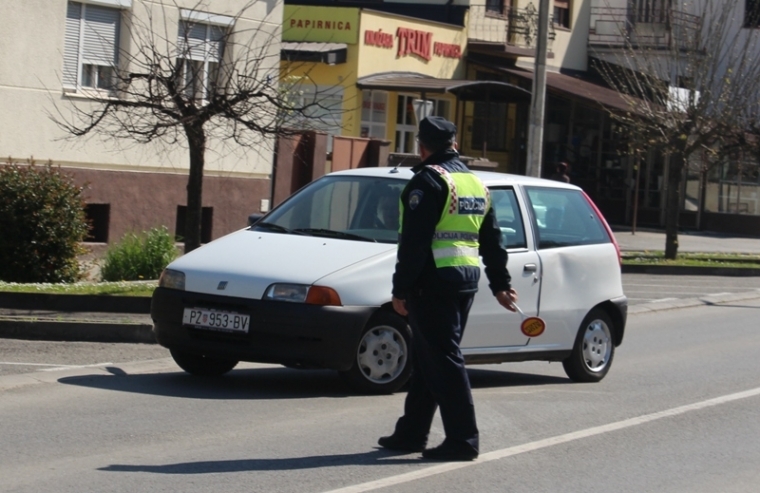 Prilikom kontrole alkoholiziranosti vozača mladić (21) rekorder sa 1,57 promila
