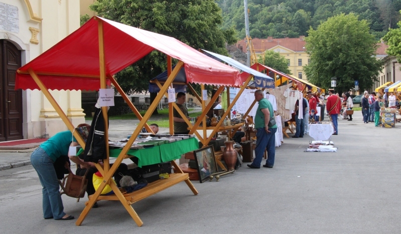 Prvi Sajam antikviteta u Požegi