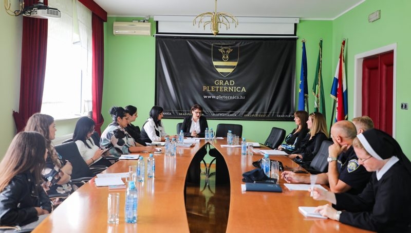 Ususret dječjem tjednu održan sastanak Vijeća za prevenciju kriminaliteta grada Pleternice: Sigurnost djece je na 1. mjestu