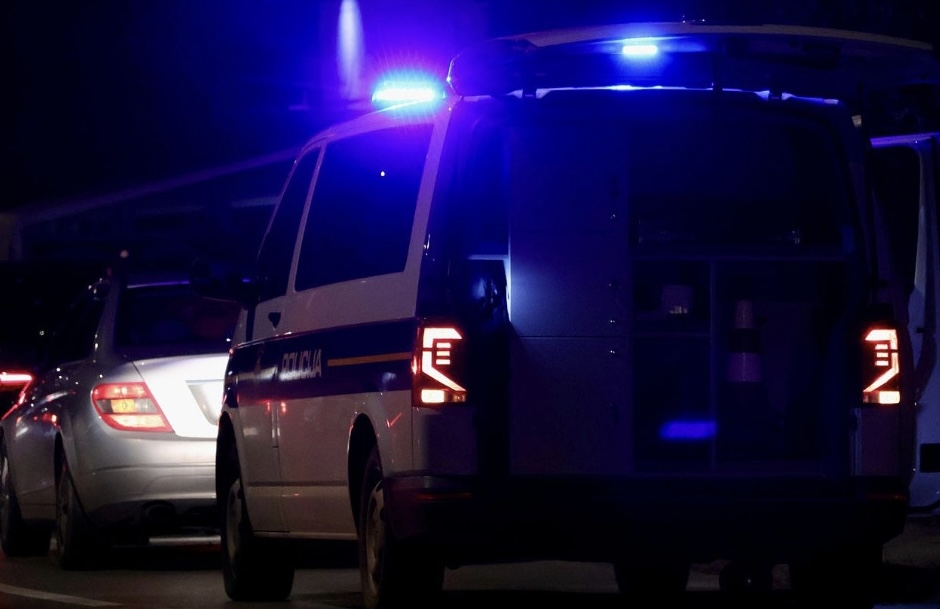 Vozač (21) nakon pozitivnog testa na droge odbio vađenje krvi i urina, vozilo tehnički neispravno