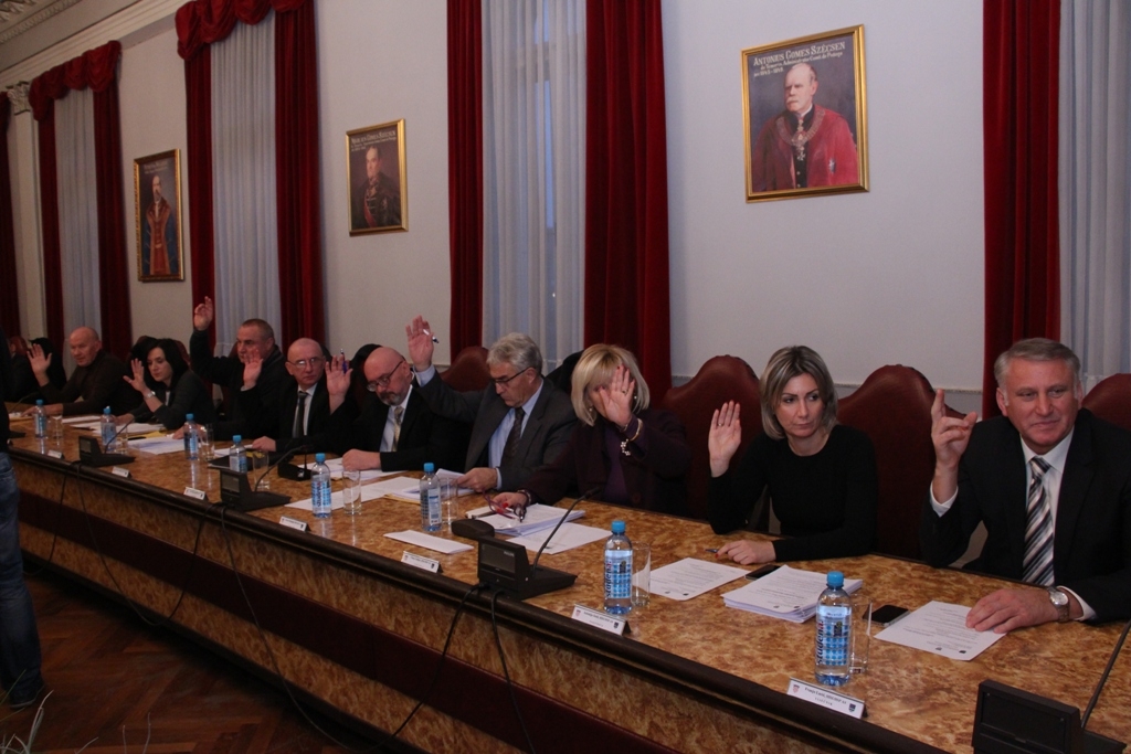 Za proračun od 83,3 milijuna 22 ruke