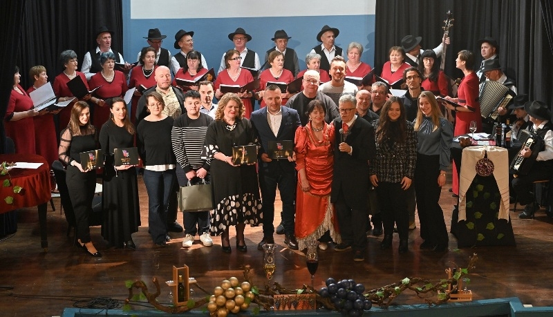 Prigodna svečanost  i dodjela nagrada 5. Nacionalnog natječaja za hrvatsku vinsku fotografiju: "Gdje grožđe zri, a vino šapće"