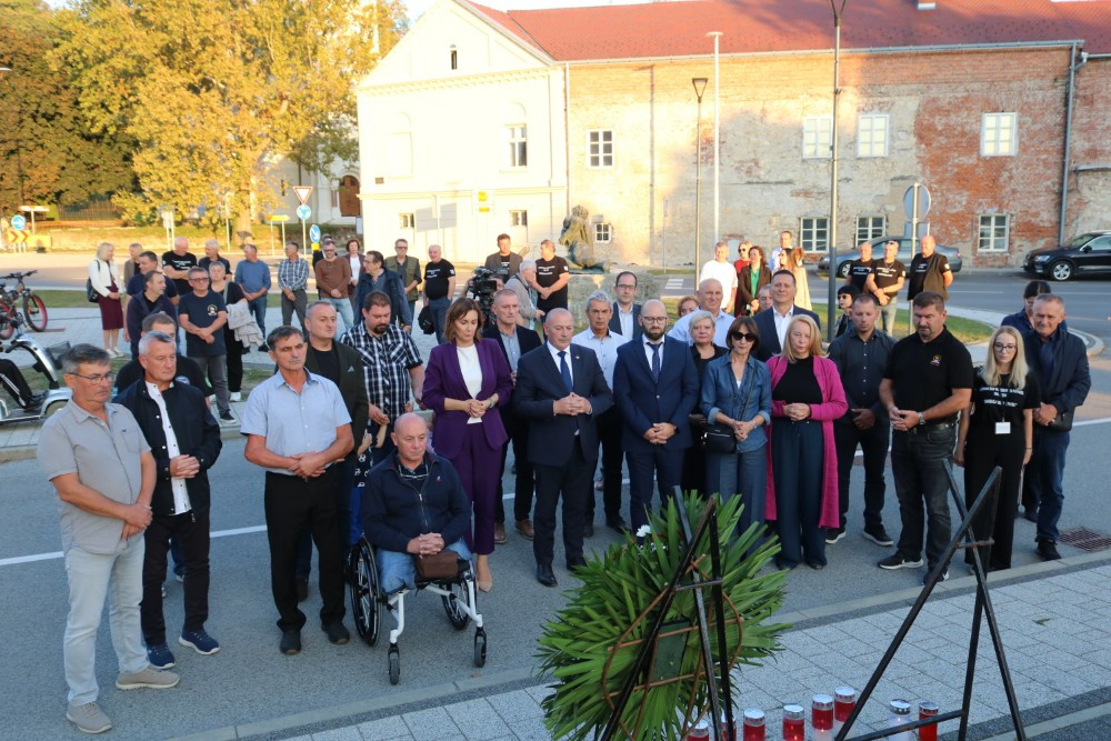 Obilježeno 35 godina od evakuacije pakračke bolnice: U vihoru rata ispisana priča o humanosti