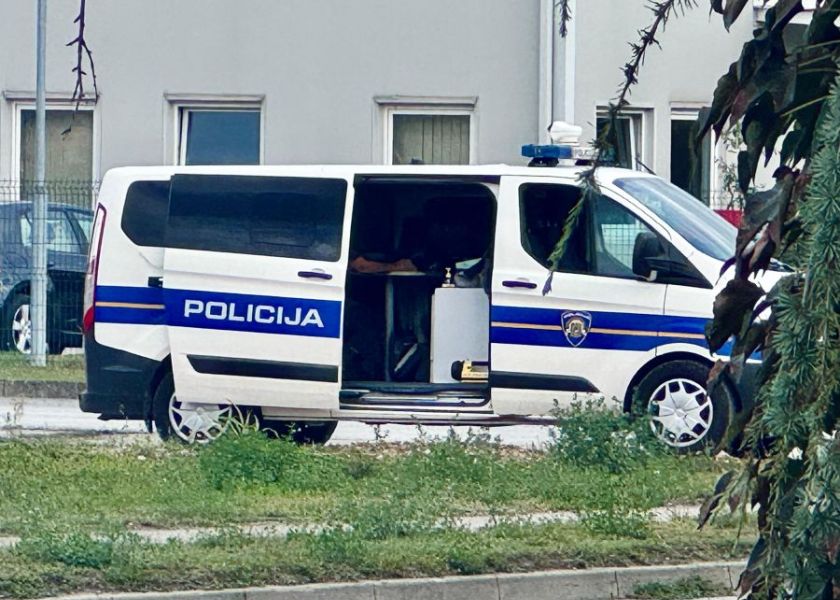 Poznati detalji nesreće u Industrijskoj ulici: Autobus obilazio kolonu, u nesreći sudjelovala i dva automobila