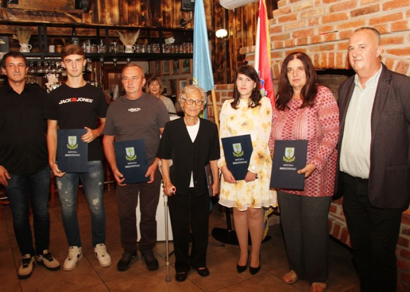 Svečanom sjednicom obilježen Dan općine Brestovac i blagdan nebeskog zaštitnika sv. Mateja, a laureatima dodijeljena priznanja