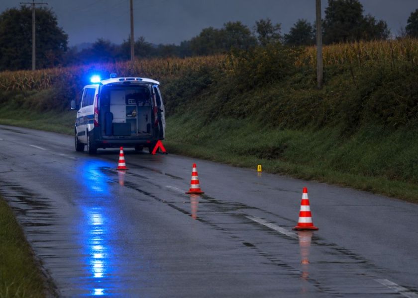 Slijetanje osobnog automobila kod Kutjeva – teško ozlijeđen 26-godišnji vozač