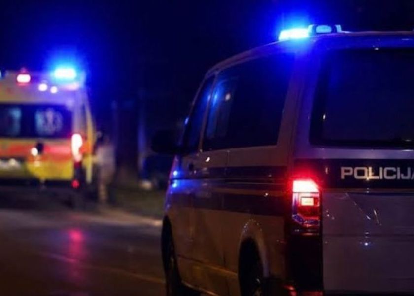 Teško ozlijeđen 63-godišnji vozač u slijetanju automobila 