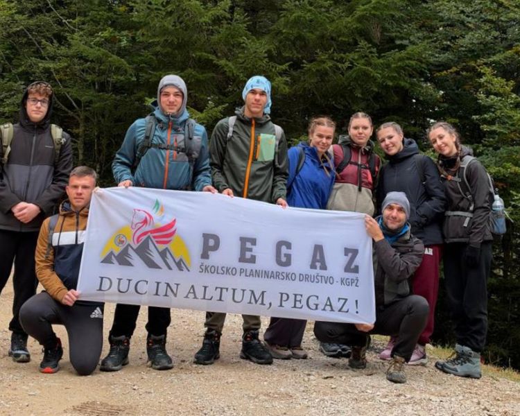 Školsko planinarsko društvo 