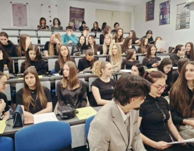 Požeški gimnazijalci obilježili Dan EPAS-a uz rasprave o važnim društvenim temama