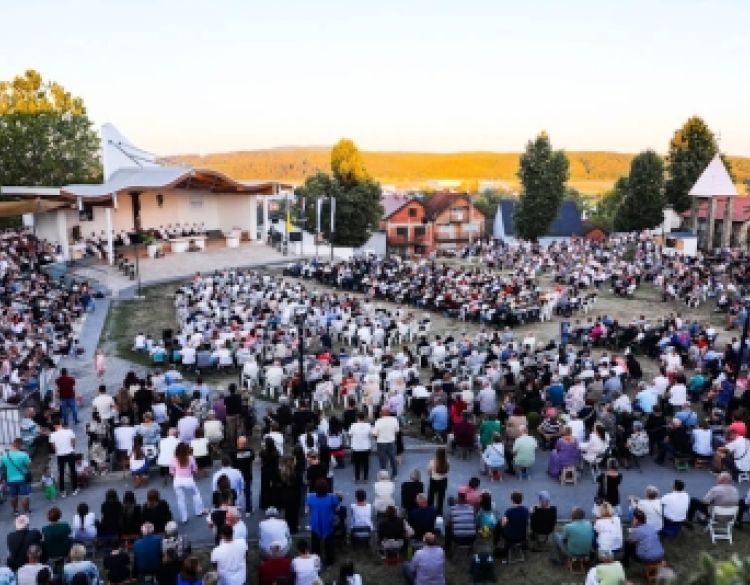 U Pleternici započela devetnica Gospi od Suza
