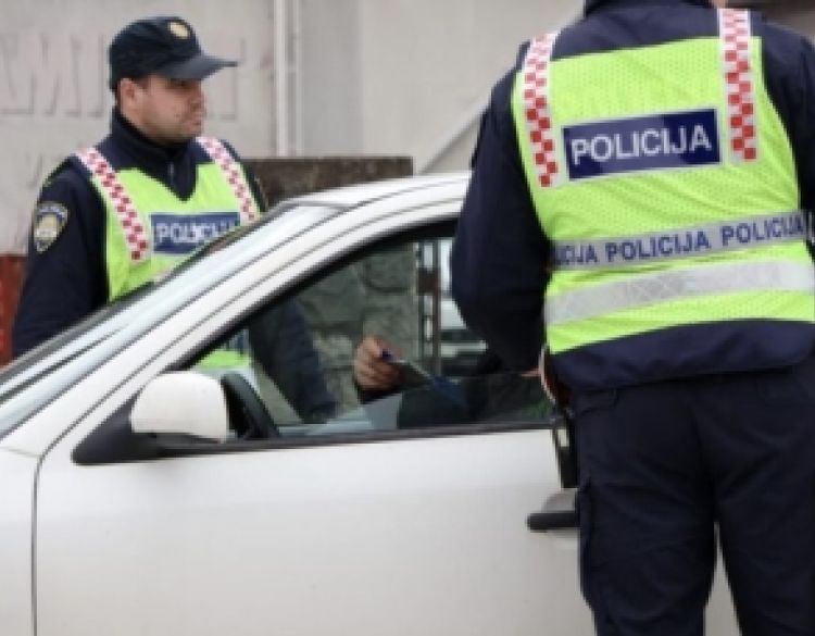 Nakon pozitivnog testa na droge vozač odbio vađenje krvi i urina