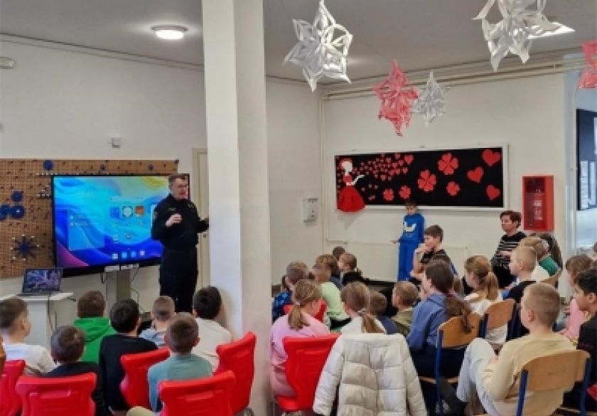 Održano predavanje o sigurnosti učenika u prometu u veličkoj osnovnoj školi