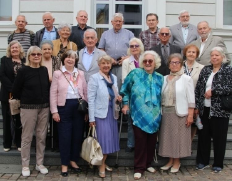 Tri razreda maturanata Gimnazije Požega generacije 64/65. obilježili su 61 godinu od mature