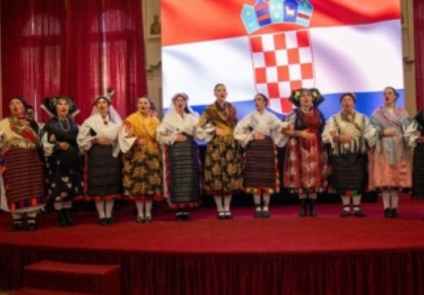 Slavonska tradicija zablistala u Sarajevu: Folklorni ansambl Požega u središtu svečanosti