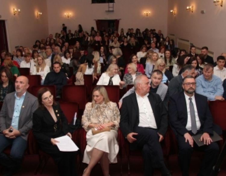 Svečana akademija povodom 70. obljetnice Ekonomske škole Požega predstavila ovu poznatu srednju školu